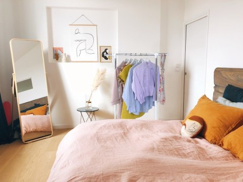 WIESZAK STOJĄCY NA KÓŁKACH OTTO BIAŁY - POJEDYNCZY