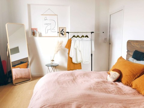 WIESZAK STOJĄCY NA KÓŁKACH LUKI - POJEDYNCZY