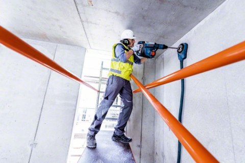 MŁOT UDAROWY OBROTOWY AKUM. SDS-MAX GBH 18V-45C 0*AH MŁOT UDAROWY OBROTOWY AKUM. SDS-MAX GBH 18V-45C 0*AH