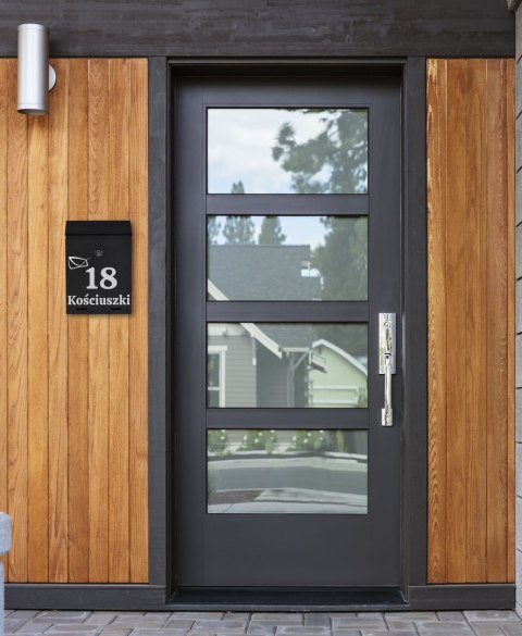 SKRZYNKA POCZTOWA NA LISTY ODVIN CZARNA Z NAPISAMI